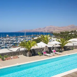 https://villa-mila.puertodelcarmen-hotels.org